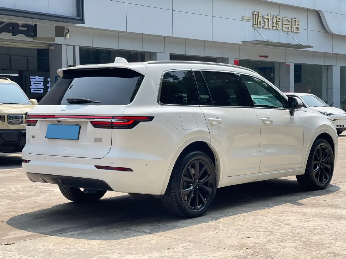 2021 Li ONE Range Extended 131HP REEV 40.5KWH,autocango,china used car exporter,china ev exporter,chinese used car exporter,chinese used ev exporter