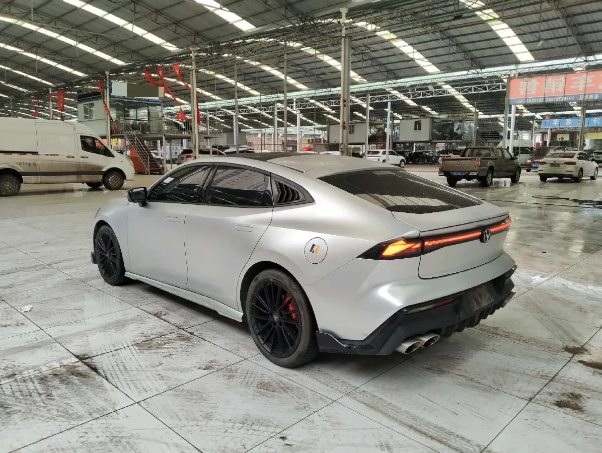 2022 ChangAn UNI-V 1.5T 188HP L4 7DCT,autocango,china used car exporter,china ev exporter,chinese used car exporter,chinese used ev exporter