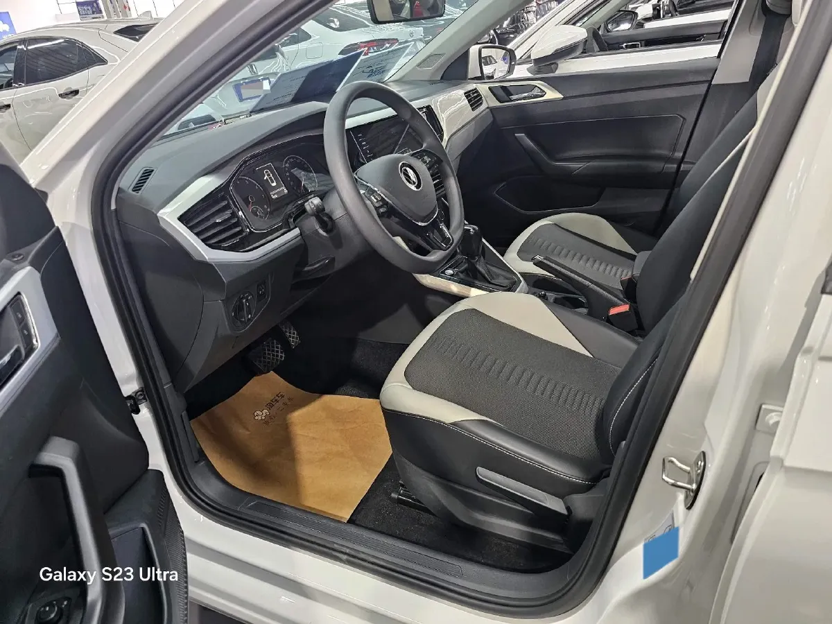 2021 Haval H6 1.5T 169HP L4 7DCT,autocango,china used car exporter,china ev exporter,chinese used car exporter,chinese used ev exporter