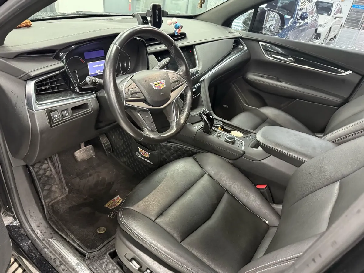 2022 Cadillac XT5 2.0T 237HP L4 9AT,autocango,china used car exporter,china ev exporter,chinese used car exporter,chinese used ev exporter