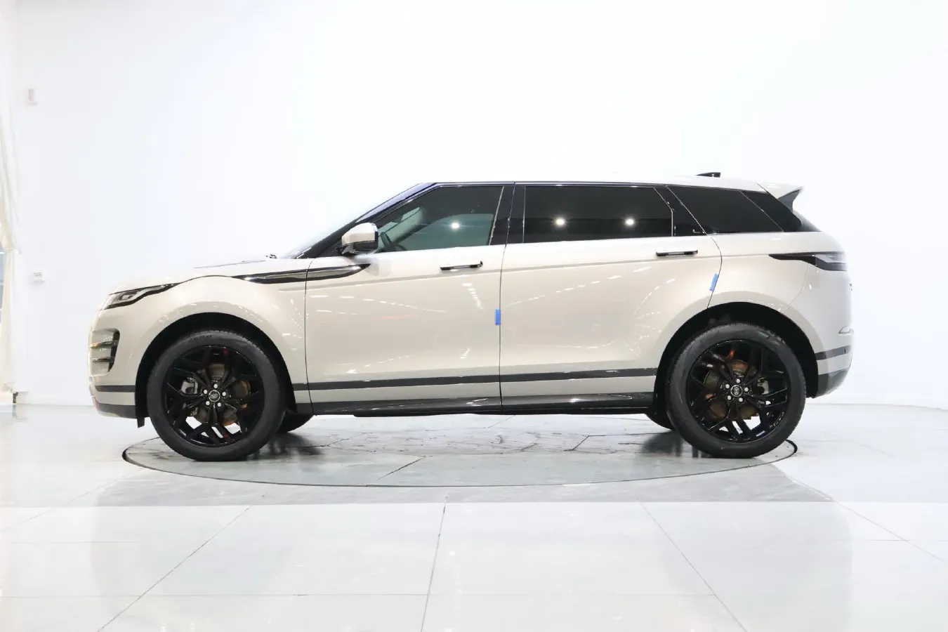 2023 Land Rover Range Rover Evoque 2.0T 249HP L4 9AT,autocango,china used car exporter,china ev exporter,chinese used car exporter,chinese used ev exporter