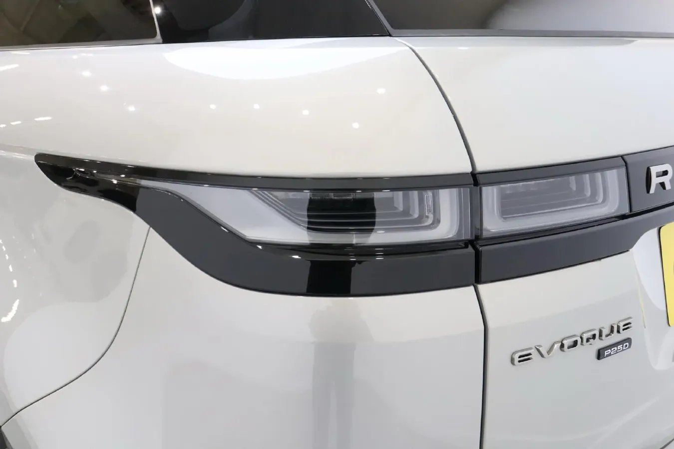 2023 Land Rover Range Rover Evoque 2.0T 249HP L4 9AT,autocango,china used car exporter,china ev exporter,chinese used car exporter,chinese used ev exporter