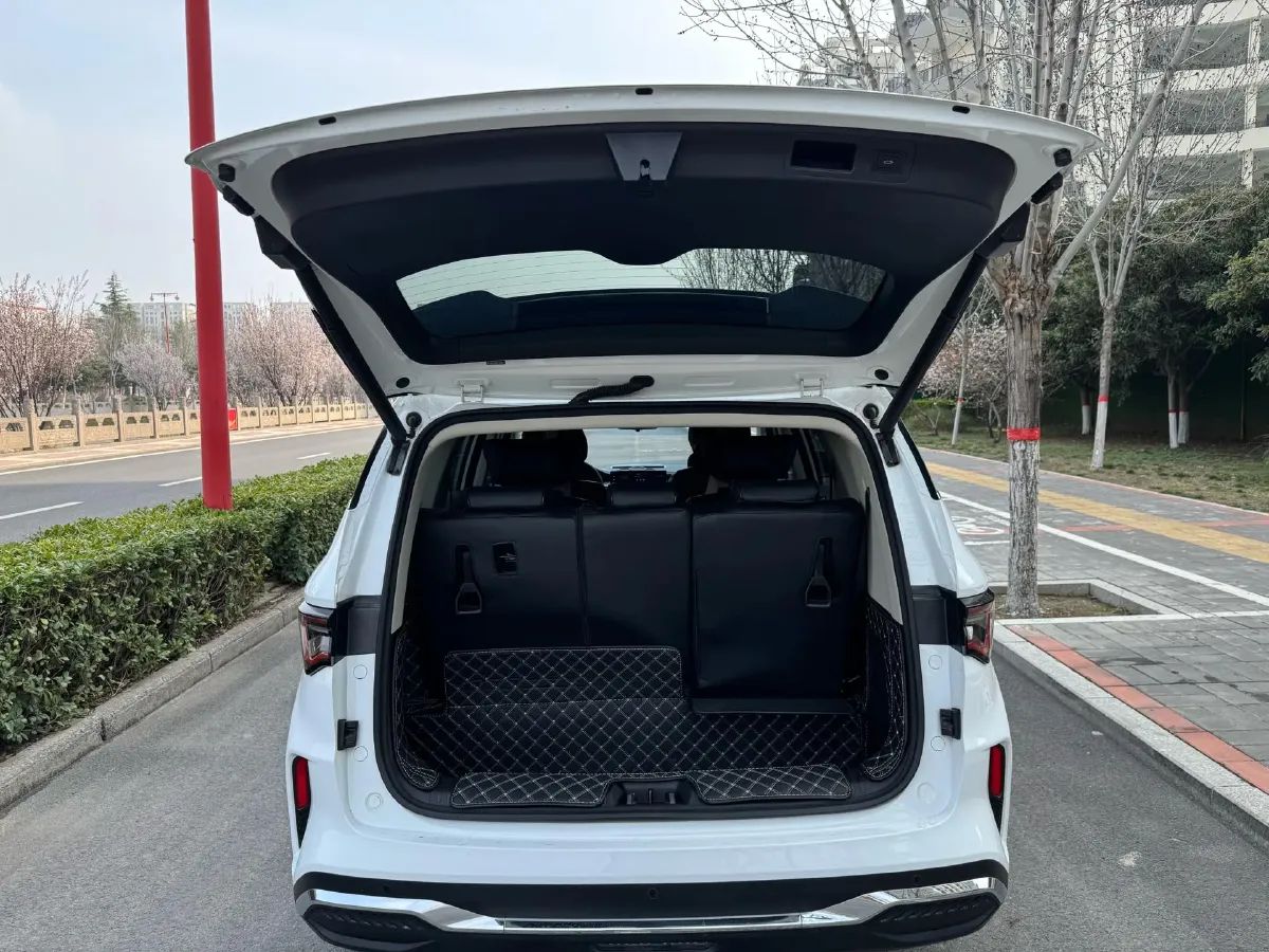 2025 Geely JiaJi 1.5T 181HP L4 7DCT,autocango,china used car exporter,china ev exporter,chinese used car exporter,chinese used ev exporter