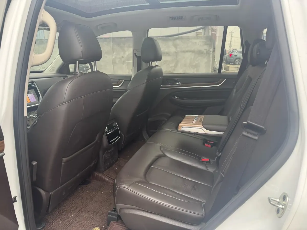 2018 Roewe RX5 2.0T 220HP L4 6DCT,autocango,china used car exporter,china ev exporter,chinese used car exporter,chinese used ev exporter