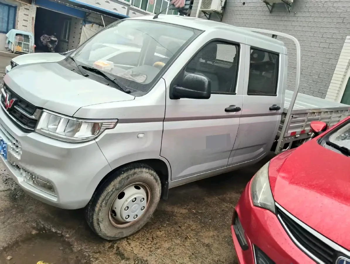 2023 WuLing RongGuang New Truck 2.0L 136HP L4 5MT,autocango,china used car exporter,china ev exporter,chinese used car exporter,chinese used ev exporter