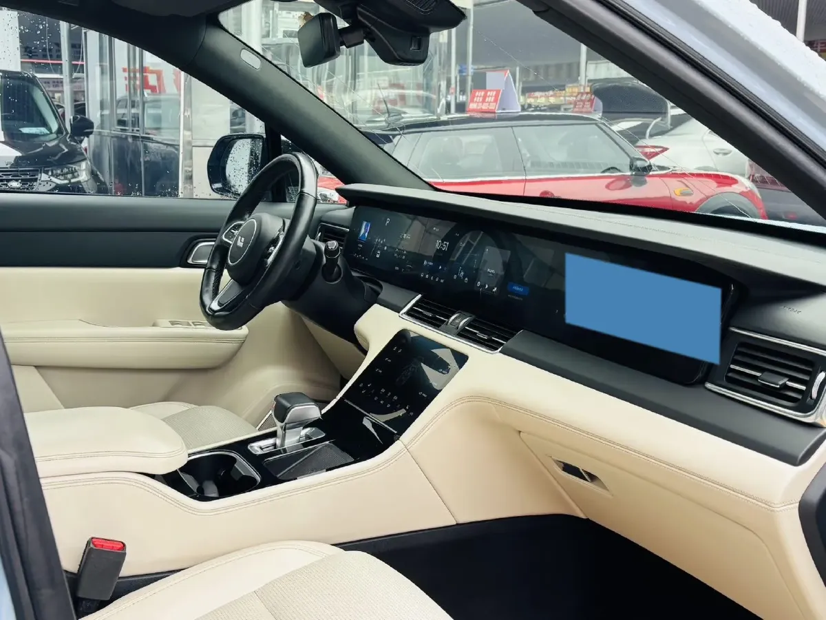 2021 Li ONE Range Extended 131HP REEV 40.5KWH,autocango,china used car exporter,china ev exporter,chinese used car exporter,chinese used ev exporter