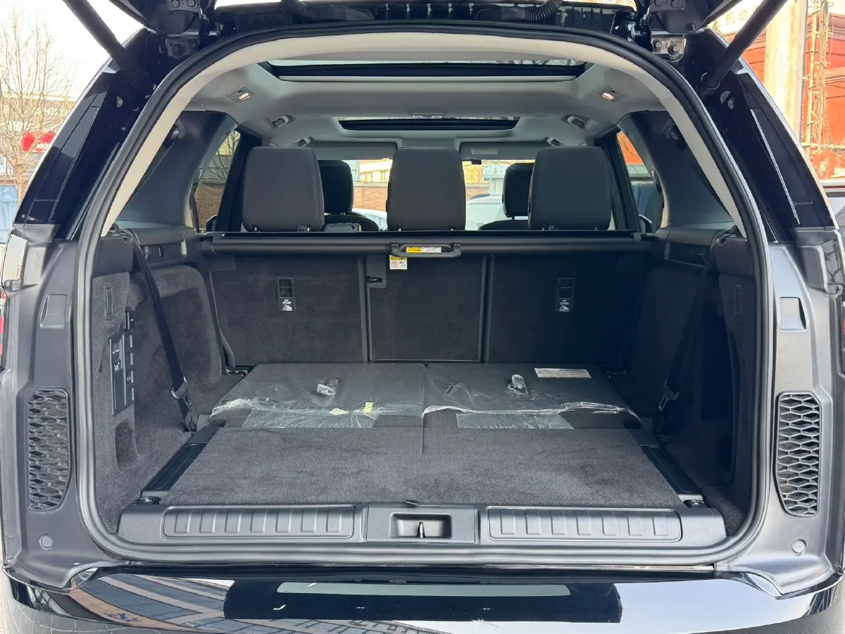 2023 Land Rover Discovery 3.0T 360HP L6 8AT,autocango,china used car exporter,china ev exporter,chinese used car exporter,chinese used ev exporter