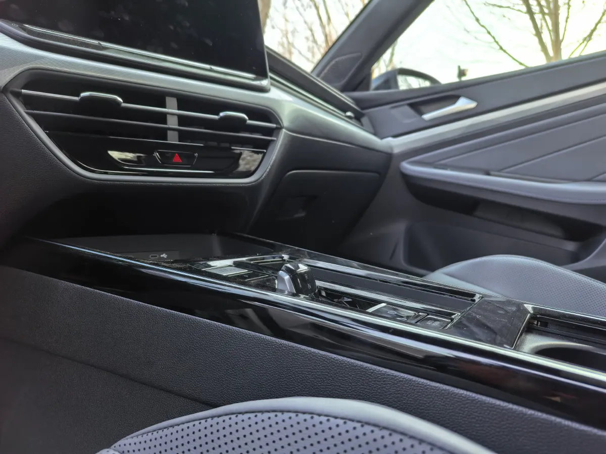 2026 Volkswagen Lamando 2.0T 220HP L4 7DCT,autocango,china used car exporter,china ev exporter,chinese used car exporter,chinese used ev exporter