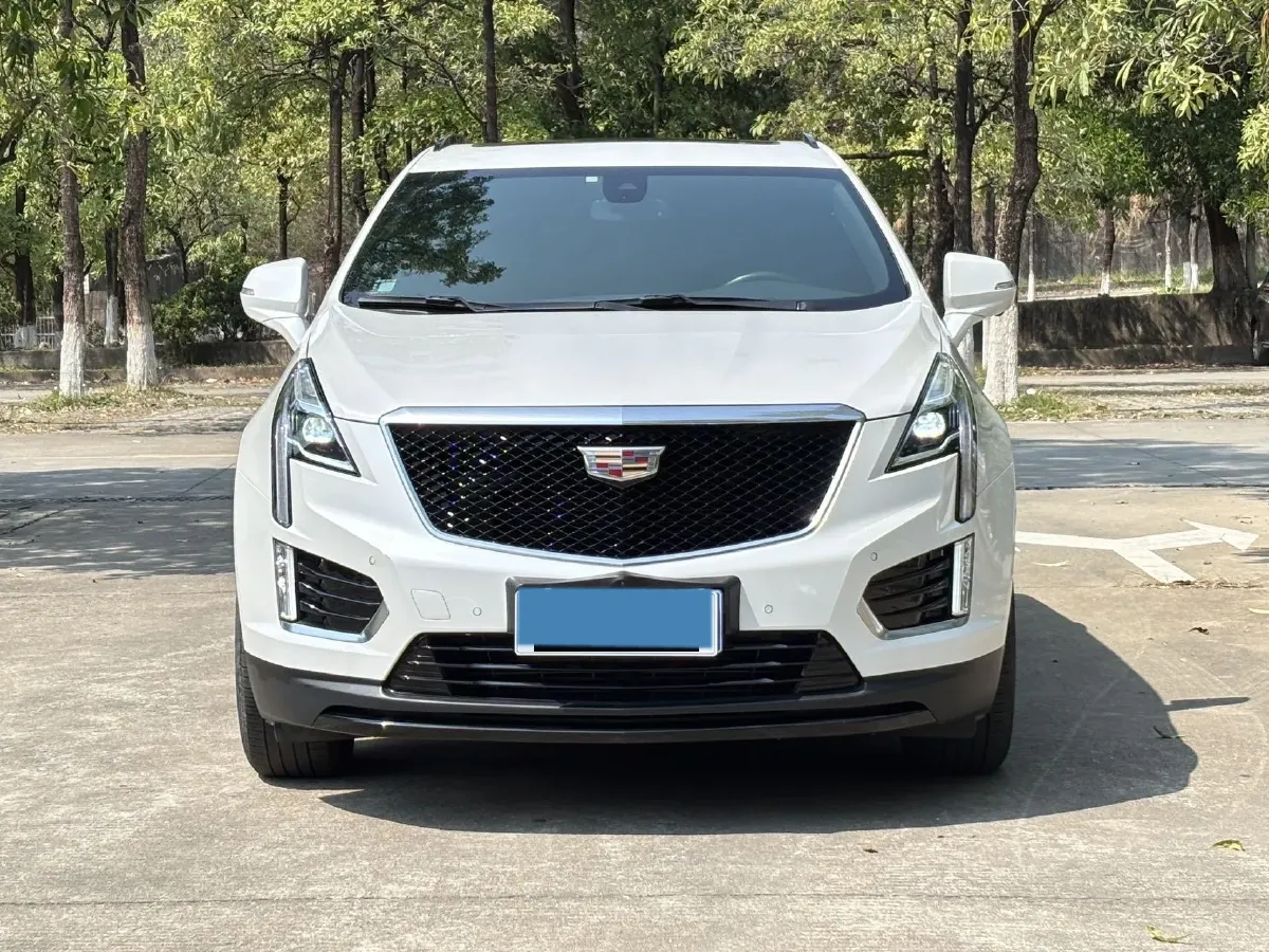 2022 Cadillac XT5 2.0T 237HP L4 9AT,autocango,china used car exporter,china ev exporter,chinese used car exporter,chinese used ev exporter