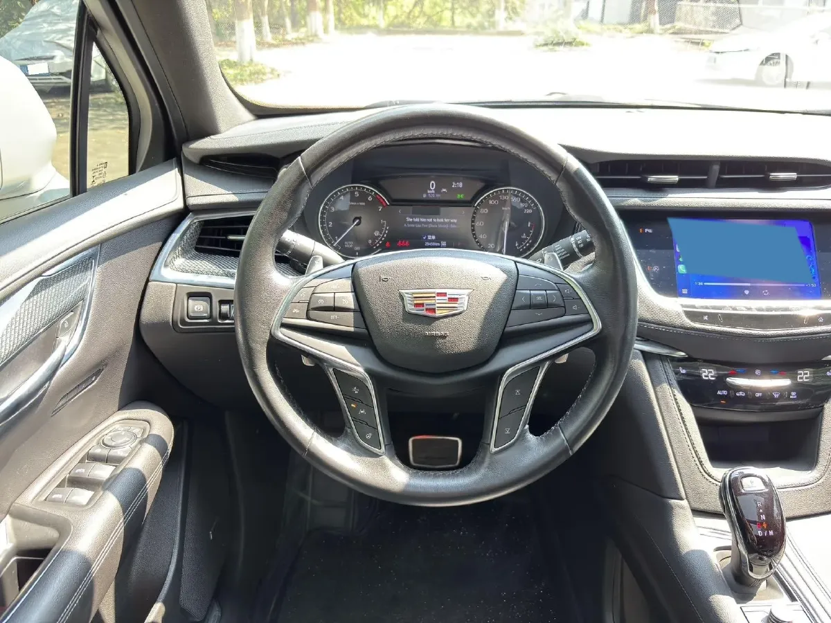 2022 Cadillac XT5 2.0T 237HP L4 9AT,autocango,china used car exporter,china ev exporter,chinese used car exporter,chinese used ev exporter