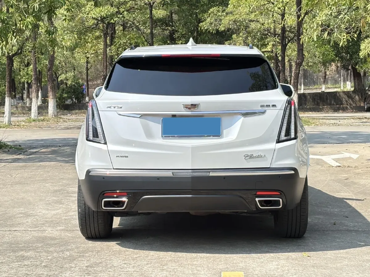 2022 Cadillac XT5 2.0T 237HP L4 9AT,autocango,china used car exporter,china ev exporter,chinese used car exporter,chinese used ev exporter
