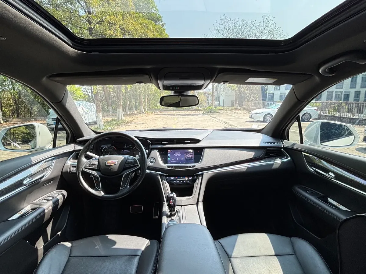 2022 Cadillac XT5 2.0T 237HP L4 9AT,autocango,china used car exporter,china ev exporter,chinese used car exporter,chinese used ev exporter