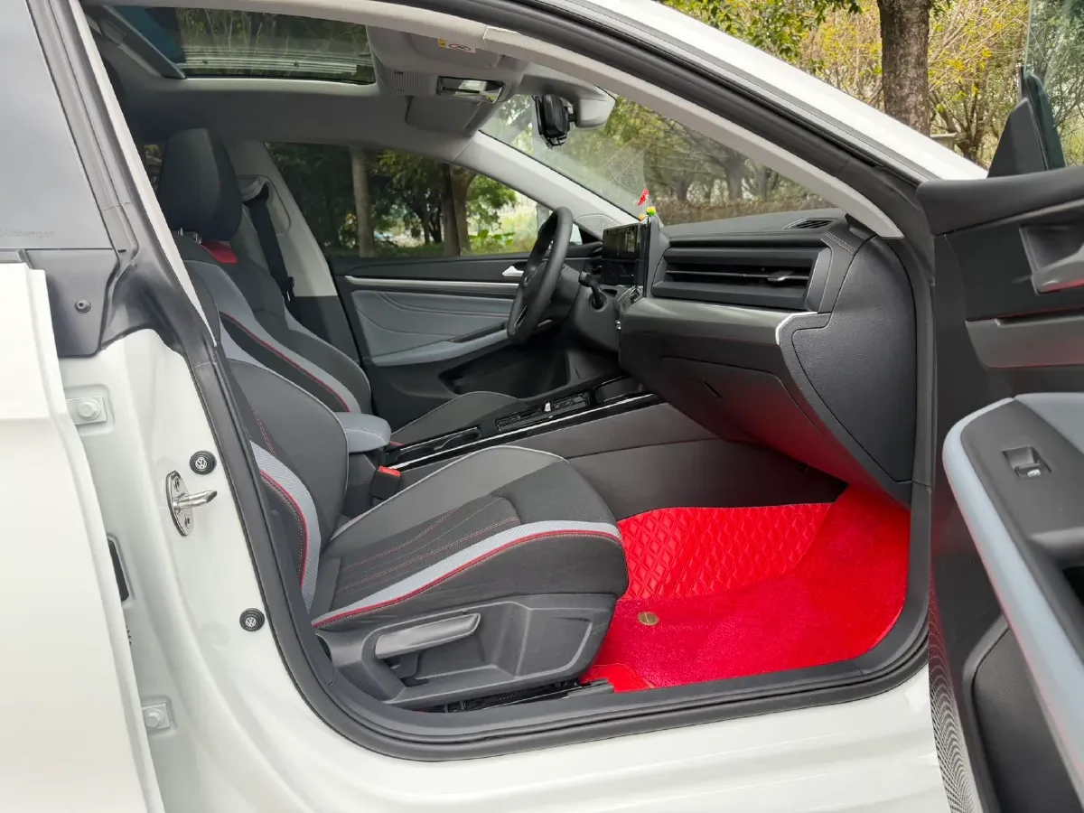 2024 Volkswagen Lamando 1.4T 150HP L4 7DCT,autocango,china used car exporter,china ev exporter,chinese used car exporter,chinese used ev exporter