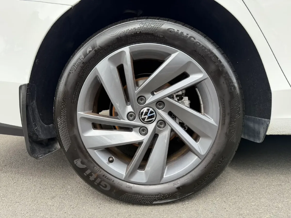 2024 Volkswagen Lamando 1.4T 150HP L4 7DCT,autocango,china used car exporter,china ev exporter,chinese used car exporter,chinese used ev exporter