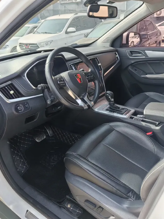 2016 Roewe RX5 2.0T 220HP L4 6DCT,autocango,china used car exporter,china ev exporter,chinese used car exporter,chinese used ev exporter
