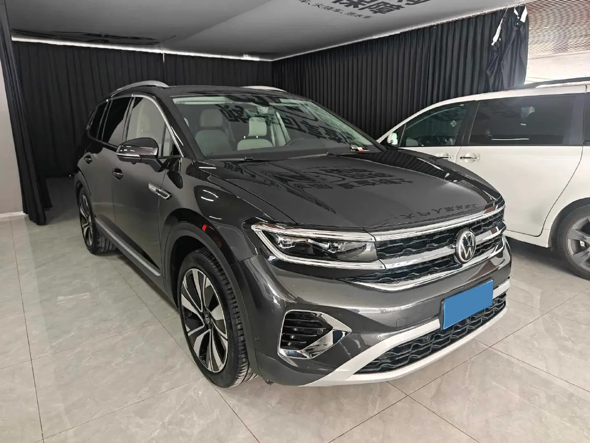 2021 Volkswagen Talagon 2.0T 220HP L4 7DCT,autocango,china used car exporter,china ev exporter,chinese used car exporter,chinese used ev exporter