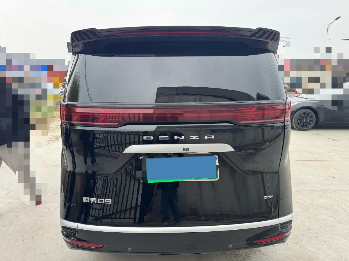 2024 Denza D9 1.5T 139HP L4 E-CVT PHEV 40KWH,autocango,china used car exporter,china ev exporter,chinese used car exporter,chinese used ev exporter