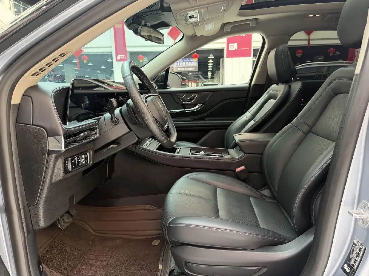 2024 Lincoln Corsair 2.0T 261HP L4 8AT,autocango,china used car exporter,china ev exporter,chinese used car exporter,chinese used ev exporter