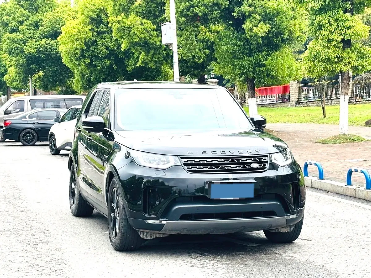 2017 Land Rover Discovery Sport 2.0T 241HP L4 9AT,autocango,china used car exporter,china ev exporter,chinese used car exporter,chinese used ev exporter