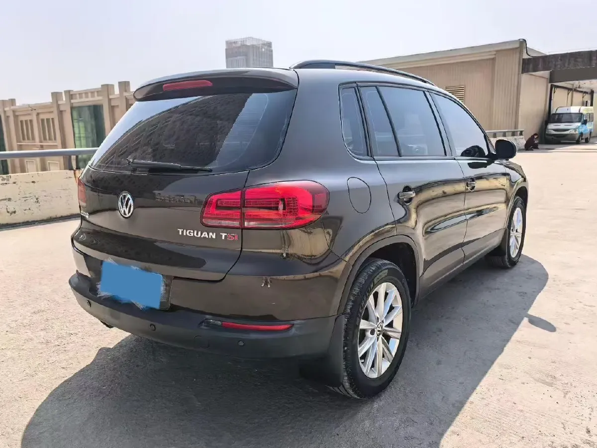 2015 Volkswagen Tiguan 1.8T 160HP L4 6AT,autocango,china used car exporter,china ev exporter,chinese used car exporter,chinese used ev exporter