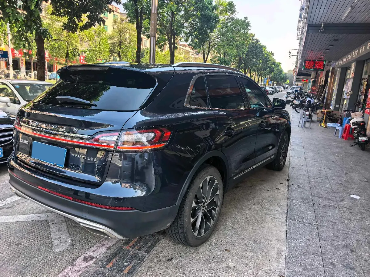2021 Lincoln Nautilus 2.0T 245HP L4 8AT,autocango,china used car exporter,china ev exporter,chinese used car exporter,chinese used ev exporter