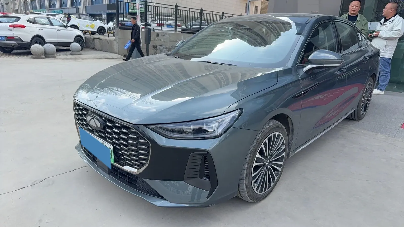 2025 Fulwin FulwinA8L 1.5T 156HP L4 1DHT PHEV 18.67KWH,autocango,china used car exporter,china ev exporter,chinese used car exporter,chinese used ev exporter