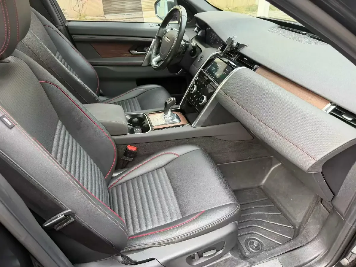 2020 Land Rover Discovery Sport 2.0T 249HP L4 9AT,autocango,china used car exporter,china ev exporter,chinese used car exporter,chinese used ev exporter