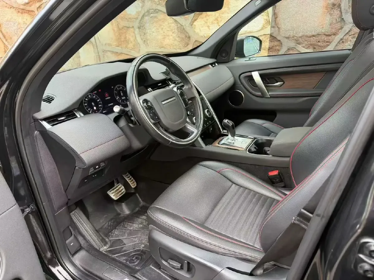 2020 Land Rover Discovery Sport 2.0T 249HP L4 9AT,autocango,china used car exporter,china ev exporter,chinese used car exporter,chinese used ev exporter