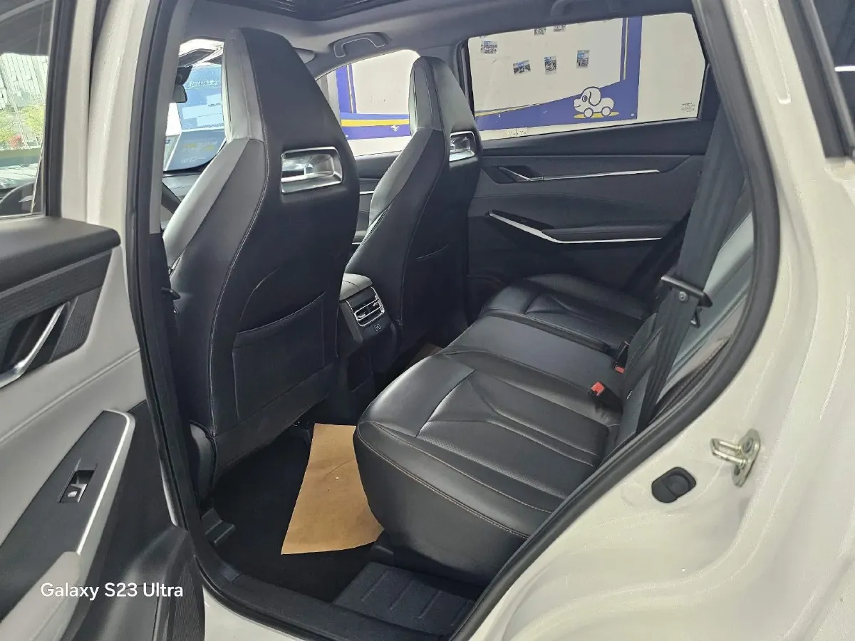 2022 ChangAn CS75 Plus 1.5T 178HP L4 6AT,autocango,china used car exporter,china ev exporter,chinese used car exporter,chinese used ev exporter