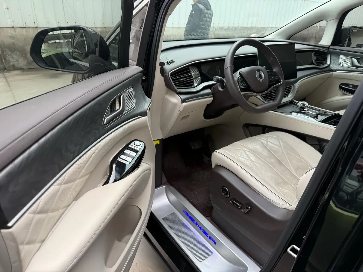 2024 Denza D9 1.5T 139HP L4 E-CVT PHEV 40KWH,autocango,china used car exporter,china ev exporter,chinese used car exporter,chinese used ev exporter