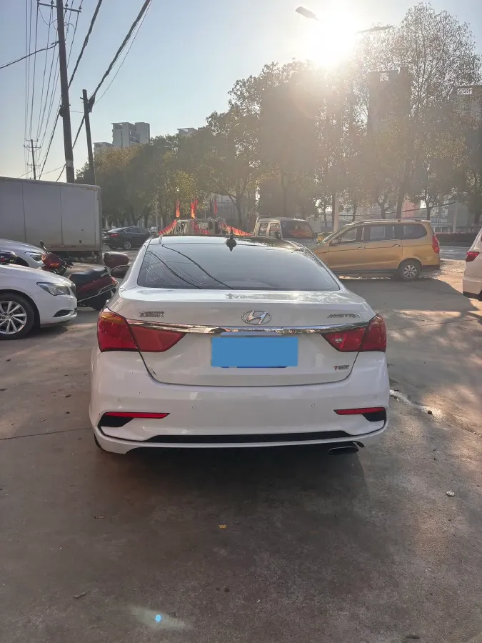 2017 Hyundai Mistra 1.6T 175HP L4 7DCT,autocango,china used car exporter,china ev exporter,chinese used car exporter,chinese used ev exporter