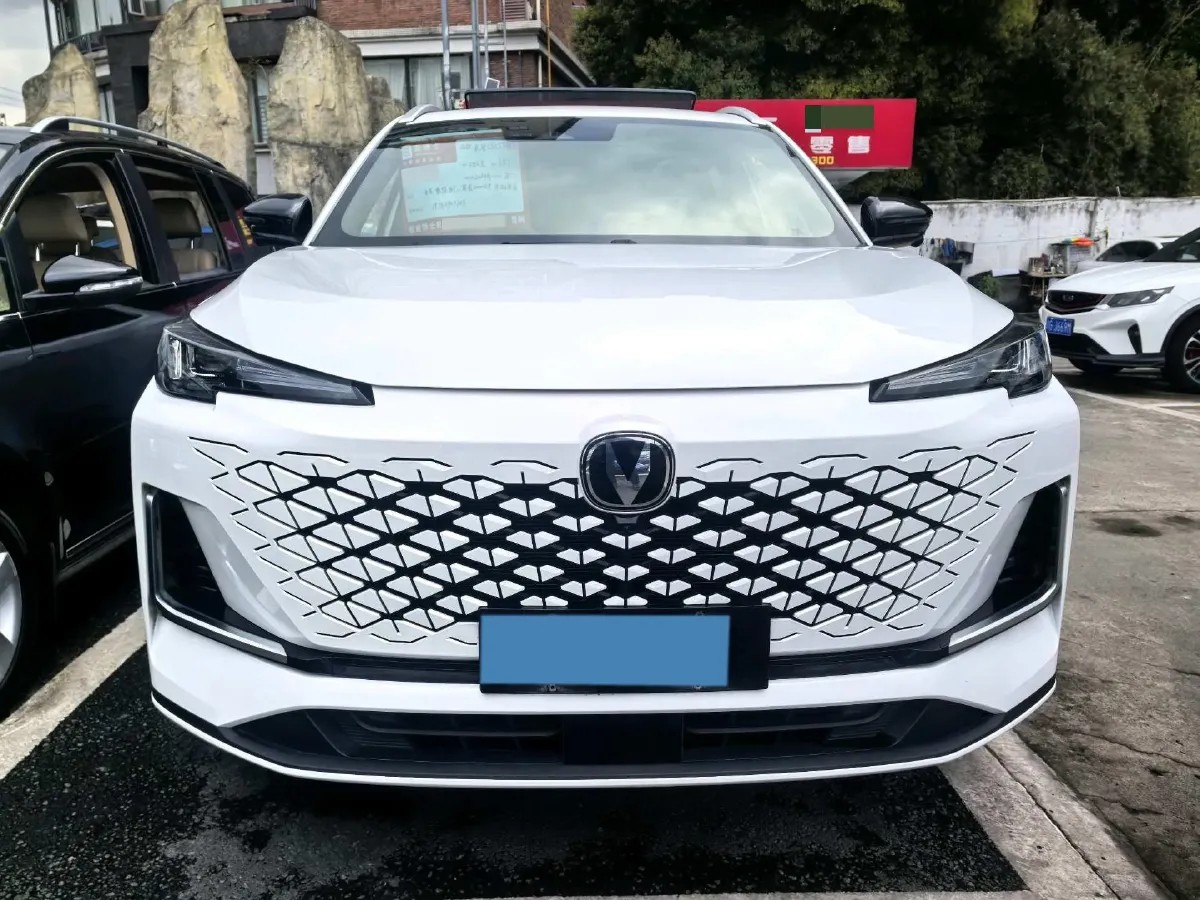 2024 ChangAn CS55 Plus 1.5T 188HP L4 7DCT,autocango,china used car exporter,china ev exporter,chinese used car exporter,chinese used ev exporter