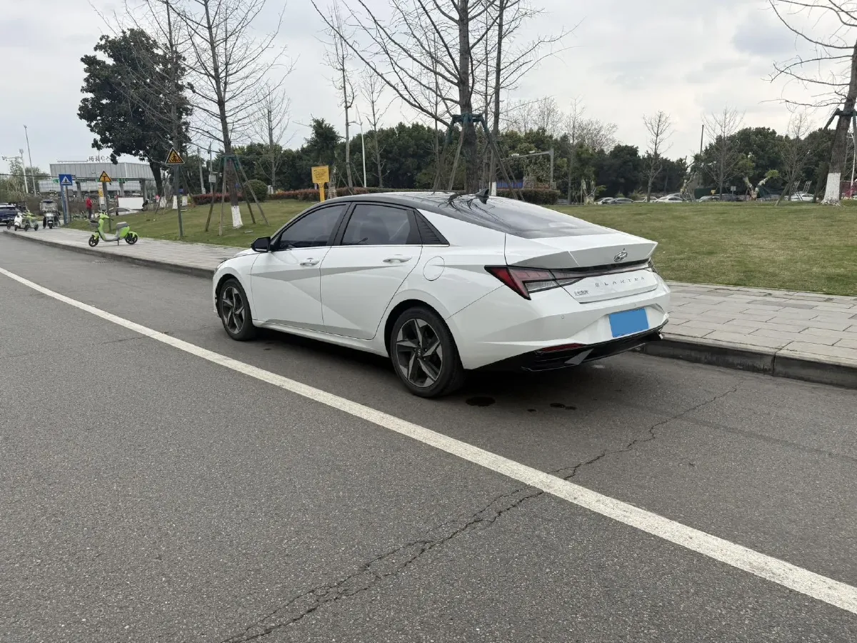 2021 Hyundai Elantra 1.5L 115HP L4 CVT,autocango,china used car exporter,china ev exporter,chinese used car exporter,chinese used ev exporter