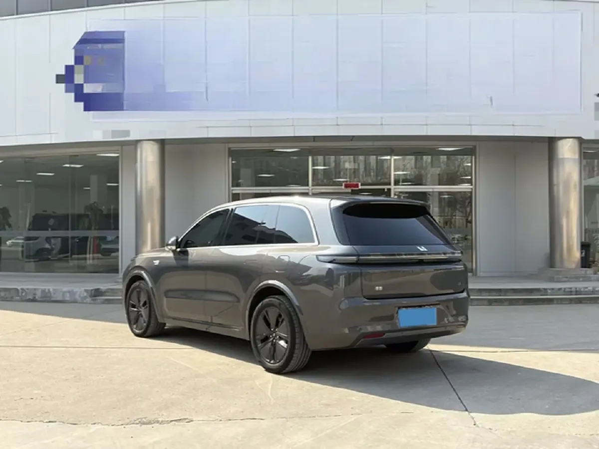 2024 Volvo S60 2.0T 197HP L4 7DCT,autocango,china used car exporter,china ev exporter,chinese used car exporter,chinese used ev exporter