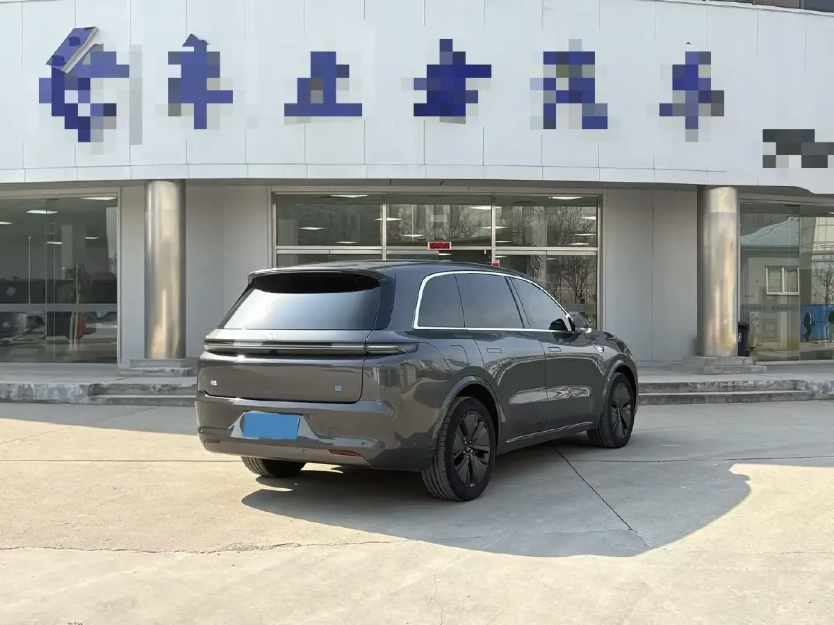 2024 Volvo S60 2.0T 197HP L4 7DCT,autocango,china used car exporter,china ev exporter,chinese used car exporter,chinese used ev exporter