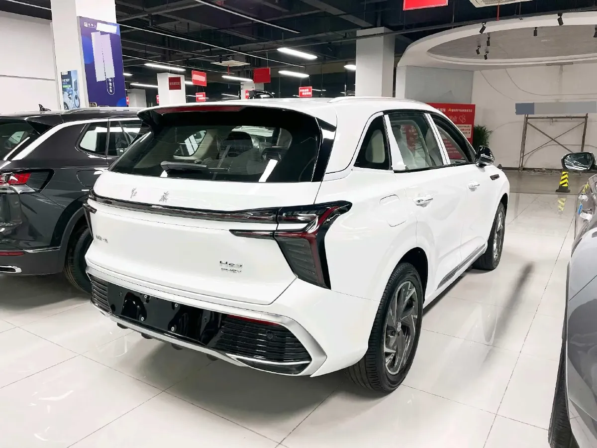 2024 HongQi HS3 1.5T 169HP L4 1DHT PHEV 18.4KWH,autocango,china used car exporter,china ev exporter,chinese used car exporter,chinese used ev exporter