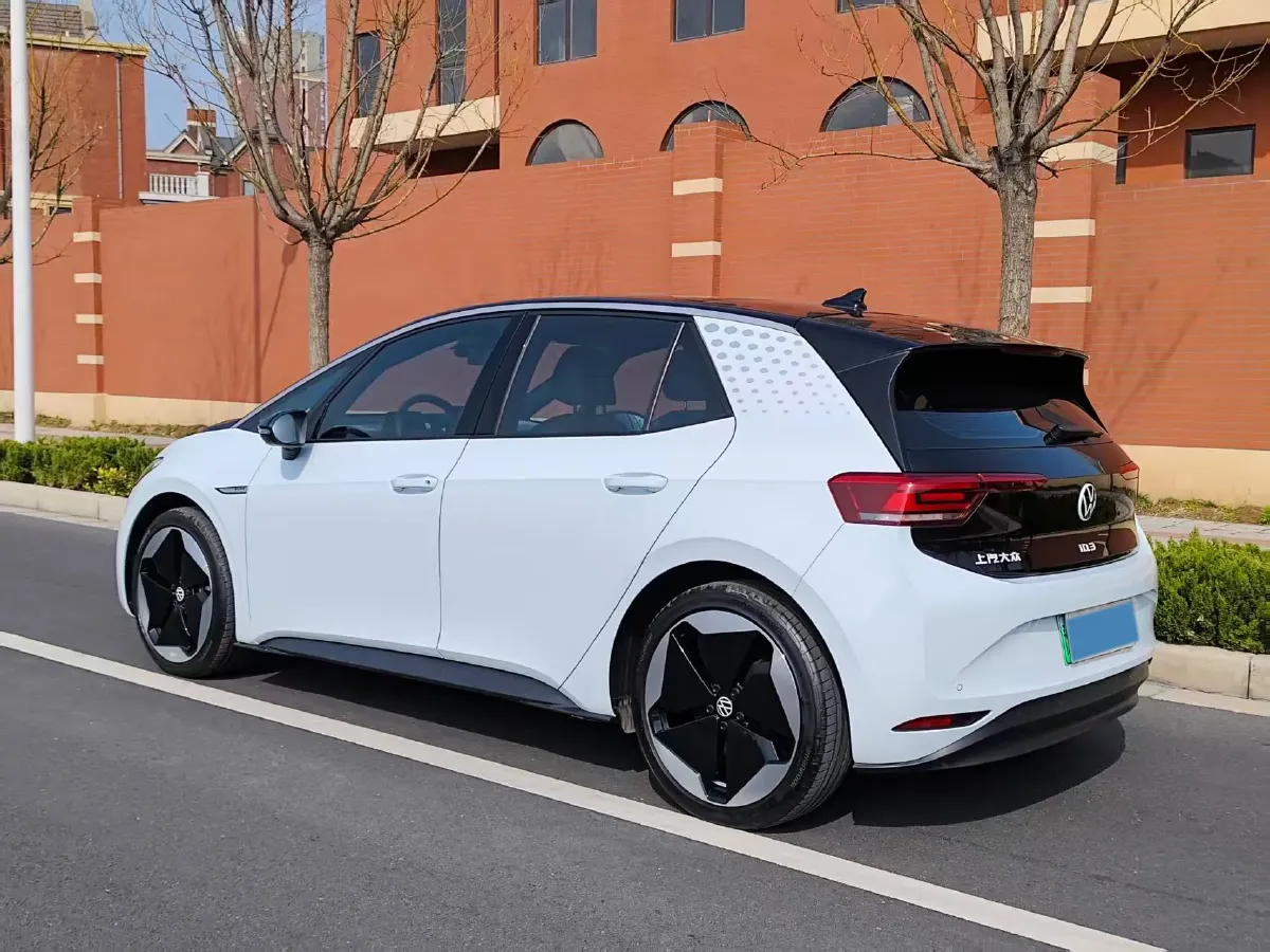 2023 Volkswagen ID.3 BEV 52.8KWH,autocango,china used car exporter,china ev exporter,chinese used car exporter,chinese used ev exporter