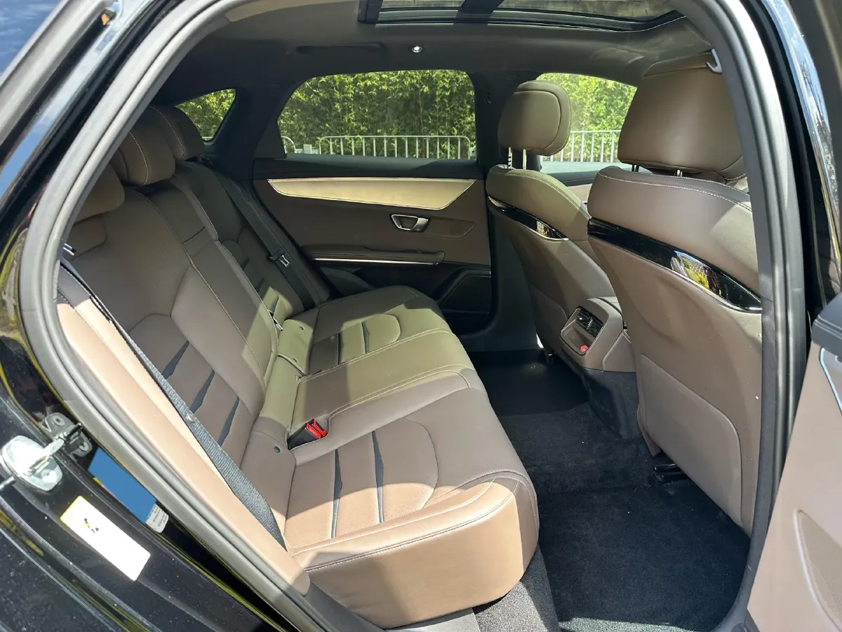 2020 WEY VV7 2.0T 227HP L4 7DCT PHEV,autocango,china used car exporter,china ev exporter,chinese used car exporter,chinese used ev exporter