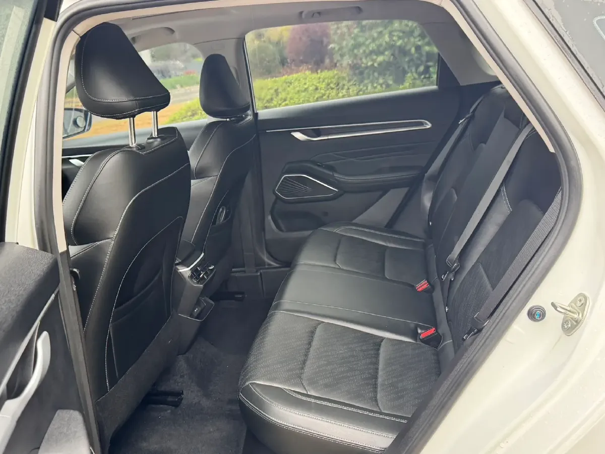 2022 Geely Emgrand 1.5L 114HP L4 CVT,autocango,china used car exporter,china ev exporter,chinese used car exporter,chinese used ev exporter