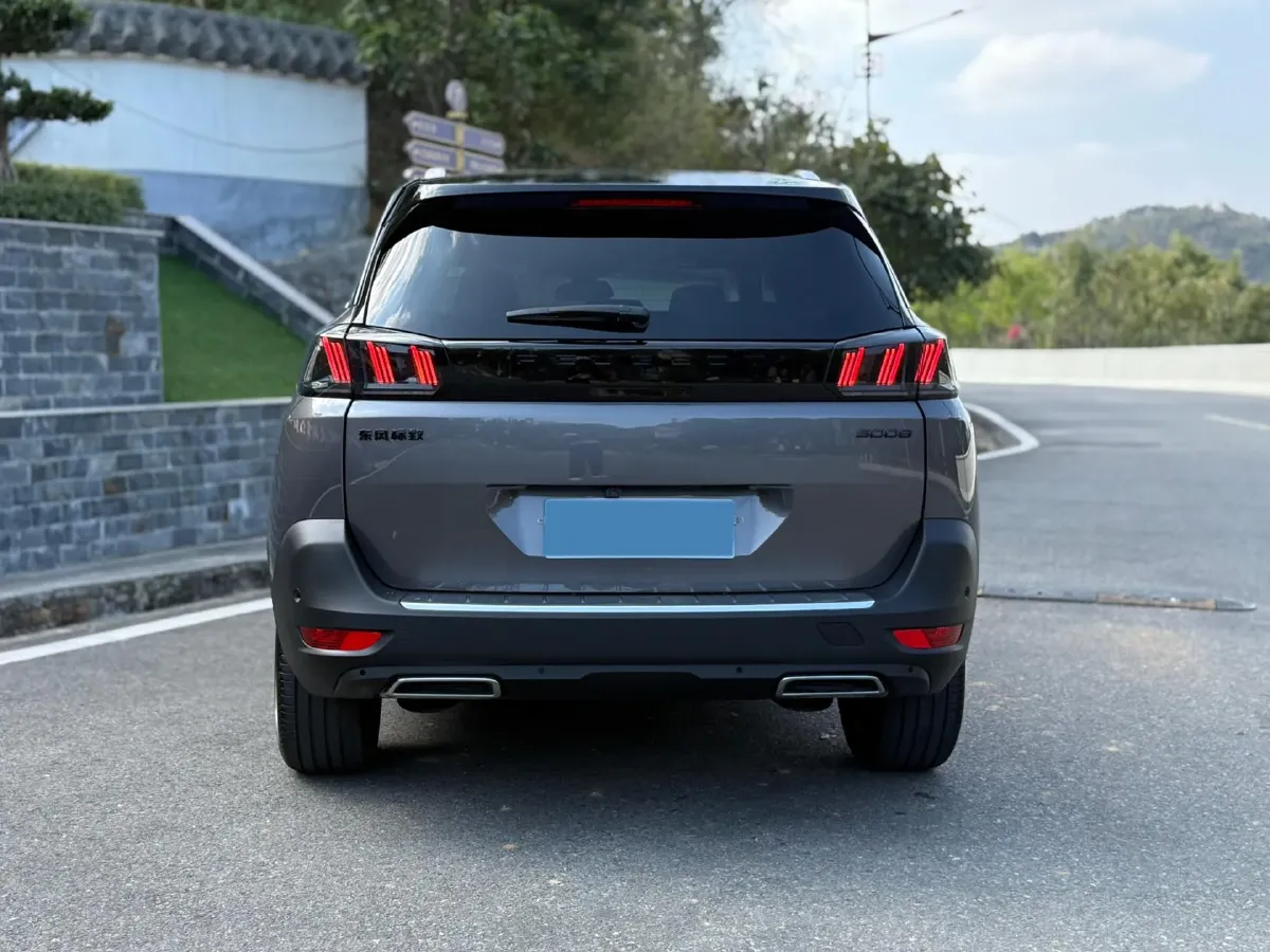 2023 Peugeot 5008 1.8T 211HP L4 8AT,autocango,china used car exporter,china ev exporter,chinese used car exporter,chinese used ev exporter