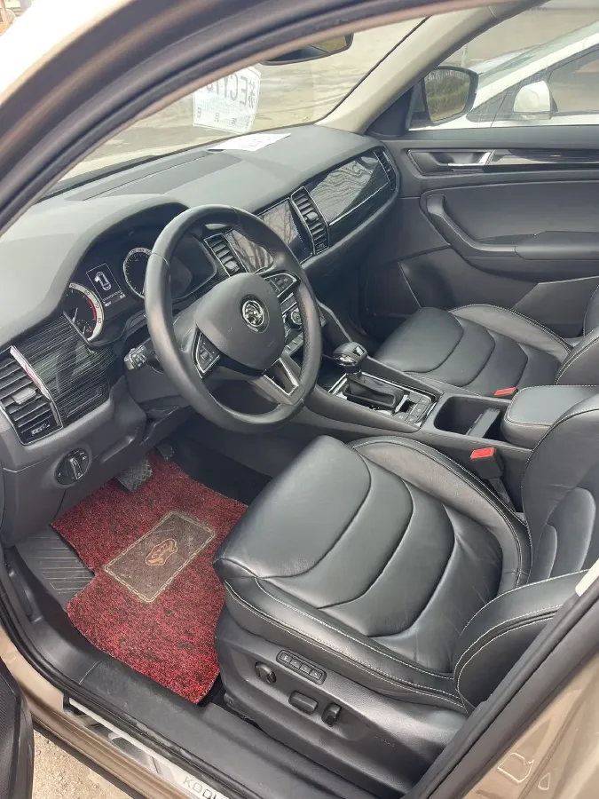 2018 Skoda Kodiak 2.0T 186HP L4 7DCT,autocango,china used car exporter,china ev exporter,chinese used car exporter,chinese used ev exporter