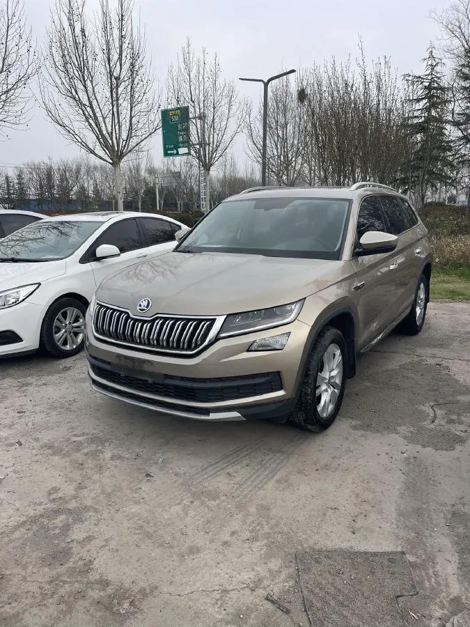 2018 Skoda Kodiak 2.0T 186HP L4 7DCT,autocango,china used car exporter,china ev exporter,chinese used car exporter,chinese used ev exporter
