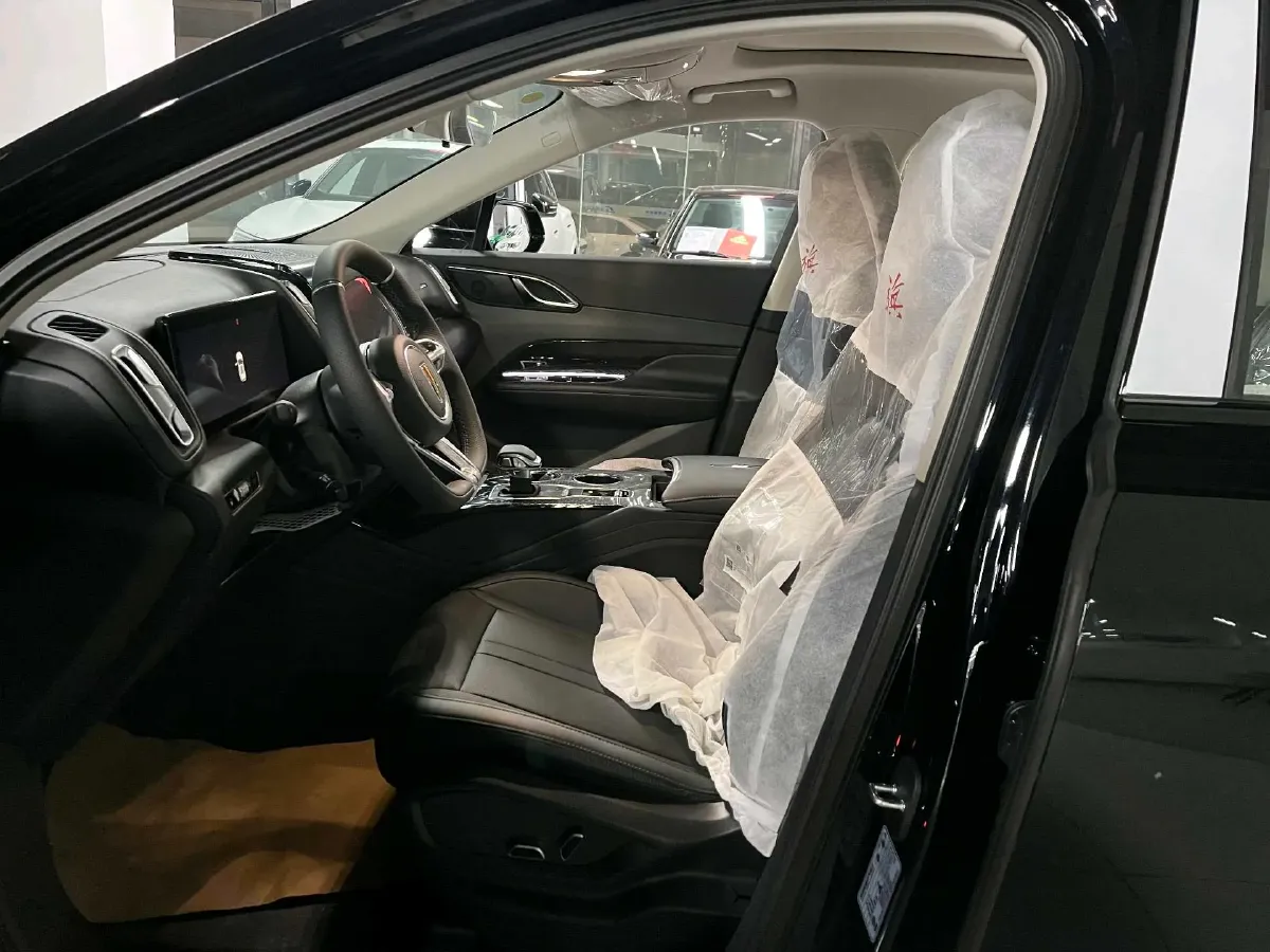 2024 HongQi HS3 1.5T 169HP L4 1DHT PHEV 18.4KWH,autocango,china used car exporter,china ev exporter,chinese used car exporter,chinese used ev exporter