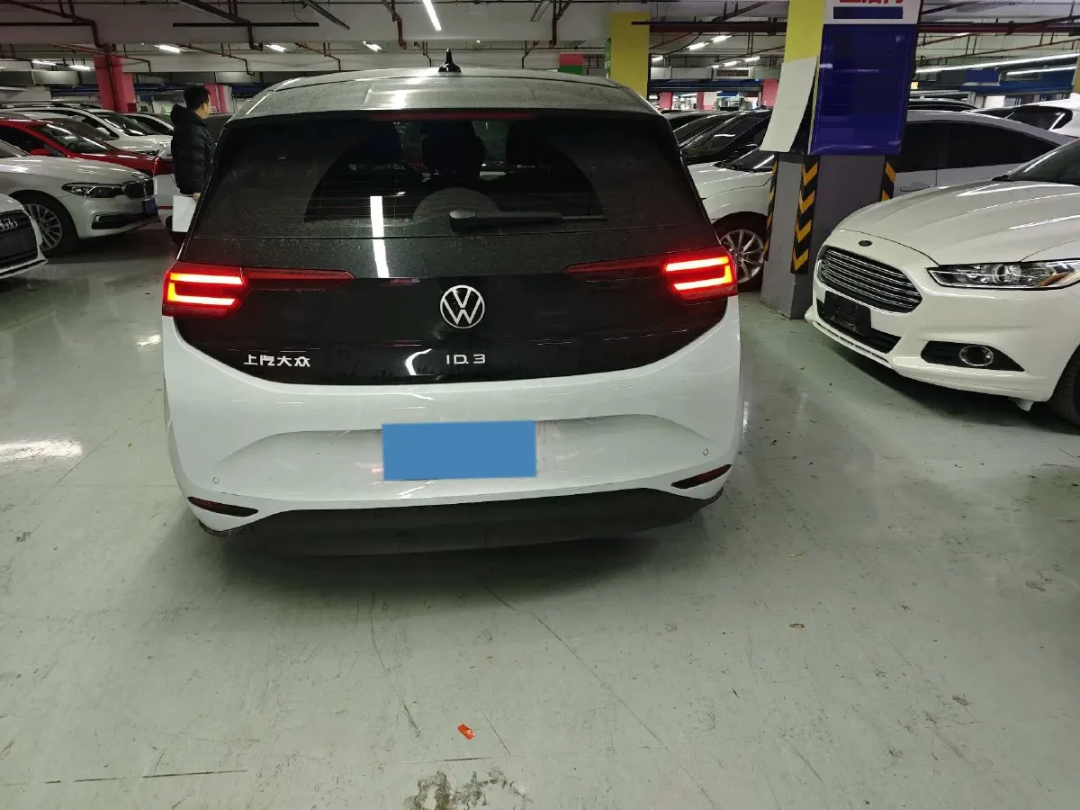2022 Volkswagen ID.3 BEV 57.3KWH,autocango,china used car exporter,china ev exporter,chinese used car exporter,chinese used ev exporter