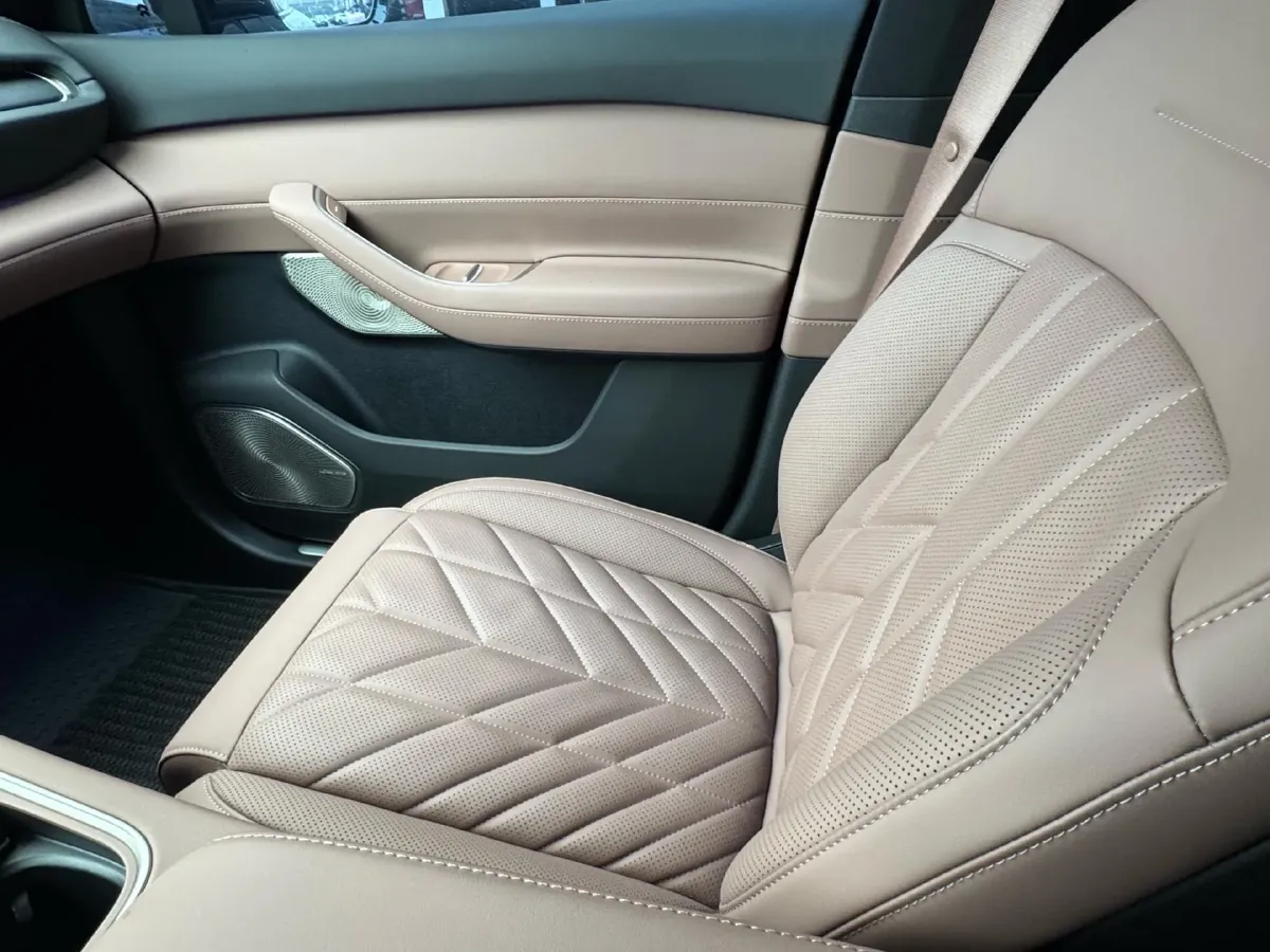 2025 NIO ES6 BEV,autocango,china used car exporter,china ev exporter,chinese used car exporter,chinese used ev exporter