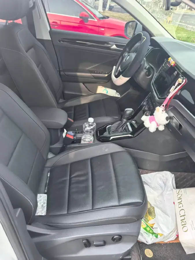 2022 Volkswagen T-Roc 1.4T 150HP L4 7DCT,autocango,china used car exporter,china ev exporter,chinese used car exporter,chinese used ev exporter