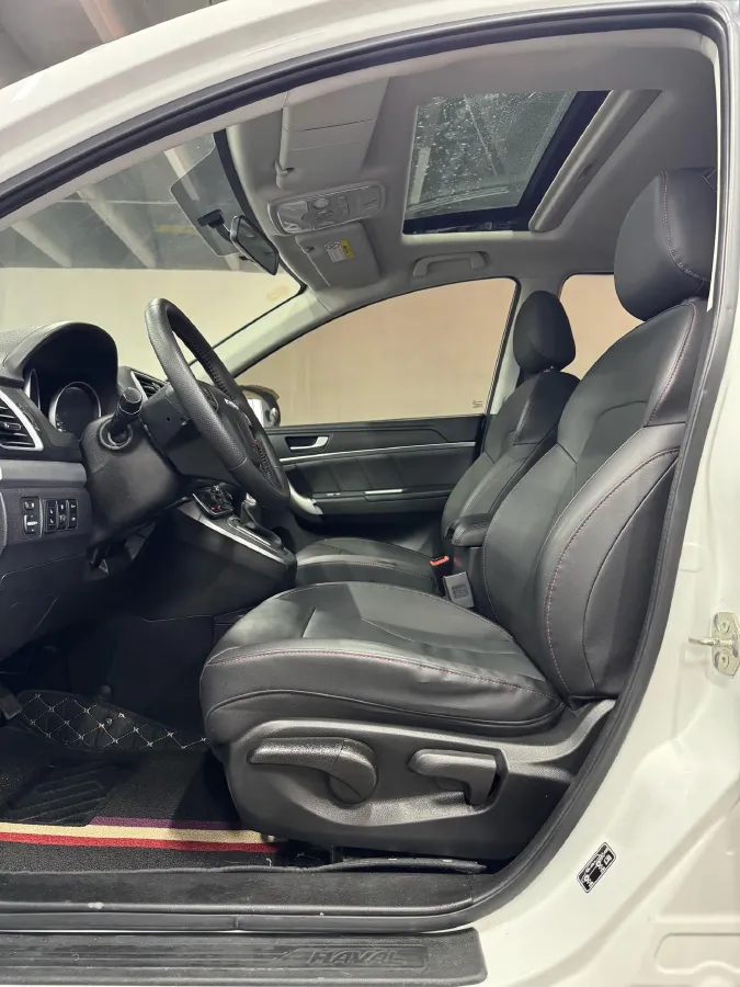 2019 Haval M6 1.5T 150HP L4 7DCT,autocango,china used car exporter,china ev exporter,chinese used car exporter,chinese used ev exporter