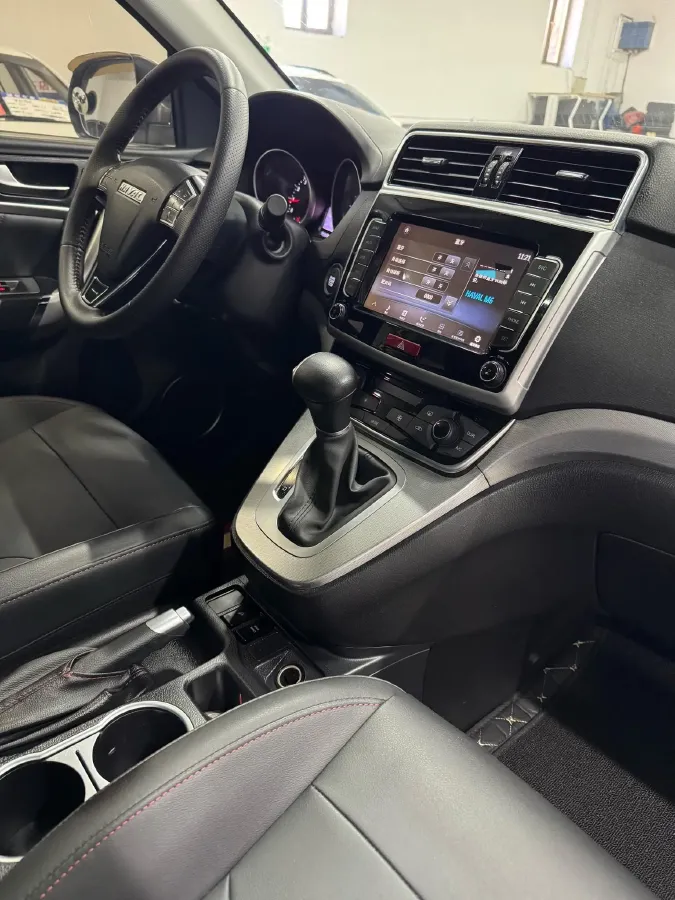 2019 Haval M6 1.5T 150HP L4 7DCT,autocango,china used car exporter,china ev exporter,chinese used car exporter,chinese used ev exporter