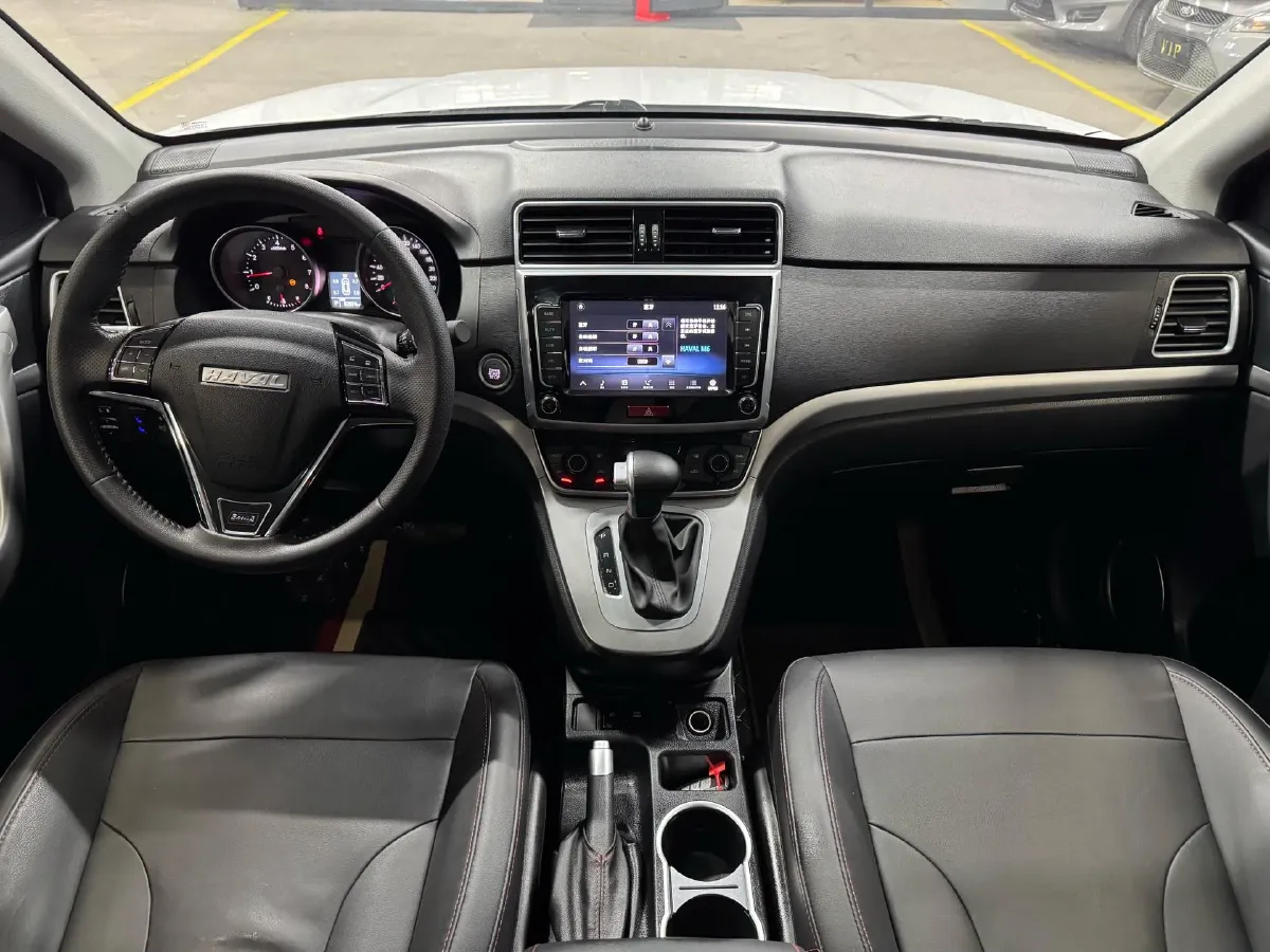 2019 Haval M6 1.5T 150HP L4 7DCT,autocango,china used car exporter,china ev exporter,chinese used car exporter,chinese used ev exporter