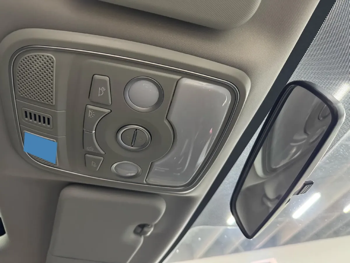 2019 Haval M6 1.5T 150HP L4 7DCT,autocango,china used car exporter,china ev exporter,chinese used car exporter,chinese used ev exporter